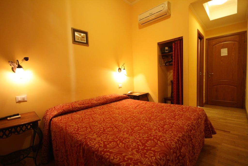Hotel Cherubini