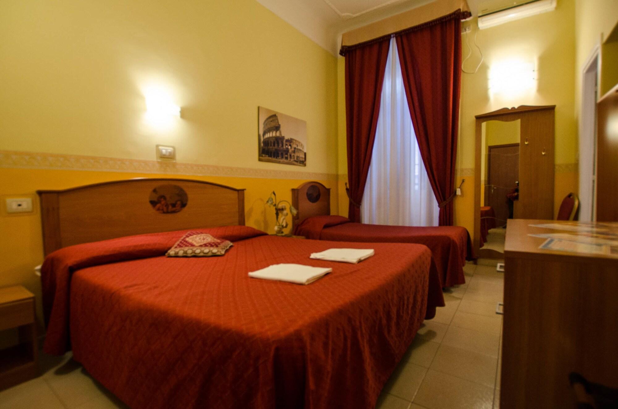 Hotel Cherubini 2*